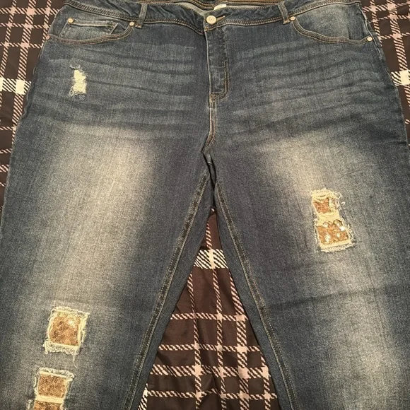 NWT Lane Bryant Curvy Skinny Jeans With Gold Trim Size 20W - Picture 2 of 3